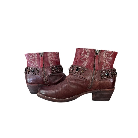 Sam Edelman Studded Skylar Bootie - Picture 4 of 8